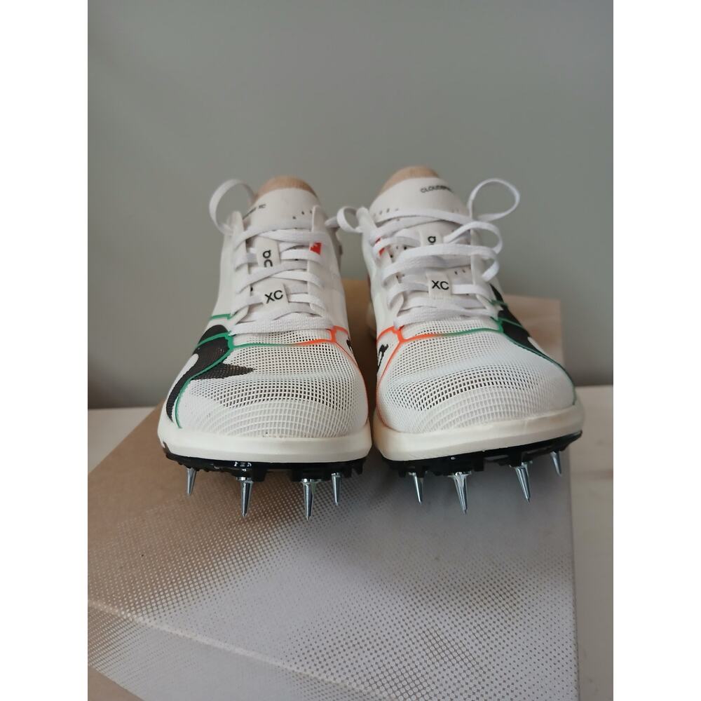 On Cloudspike XC womens size 5 - Picture 4 of 10